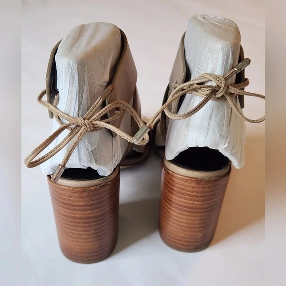 || REBECCA MINKOFF || block heeled sandals - Picture 3 of 11